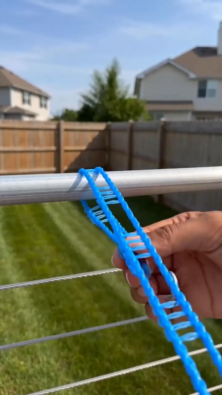 Adjustable Windproof Clothesline with Hooks - Portable Heavy Duty Travel Laundry Line for Outdoor, Backyard, Camping & Indoor Drying