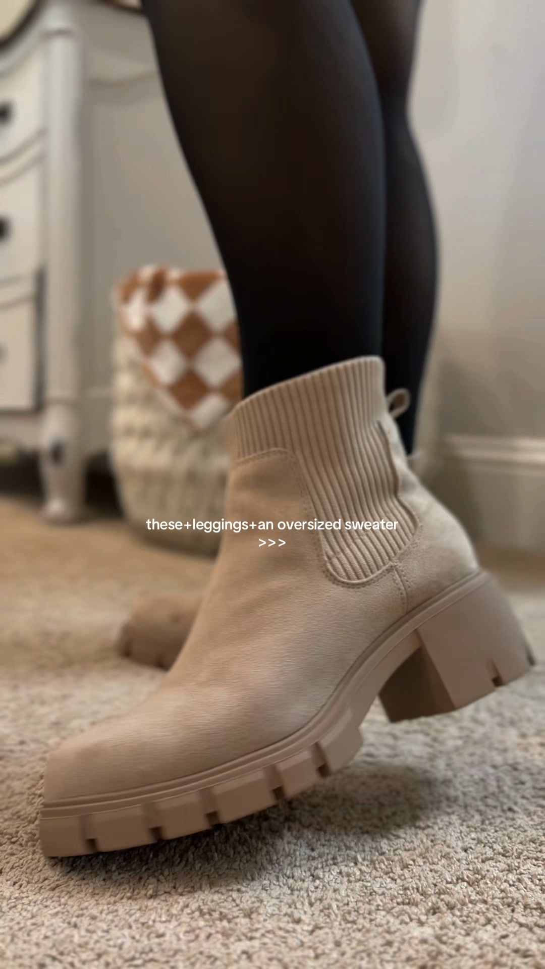 https://magifash.com/products/ribbed-knit-chelsea-ankle-boots