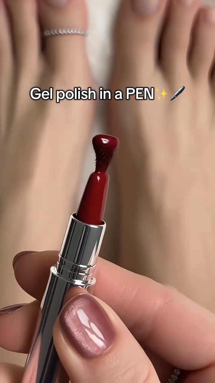 Magnetic Cat Eye Gel Nail Pen – 7-in-1 Portable Nail Art Tool