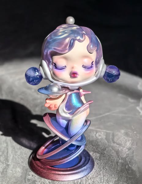 Free shipping worldwide for orders over $100