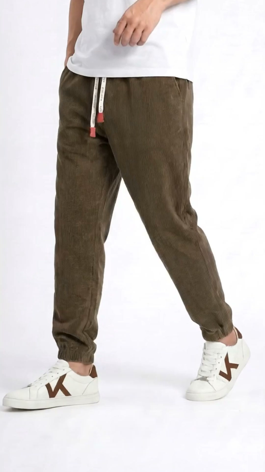 Hose aus Cord-Stoff