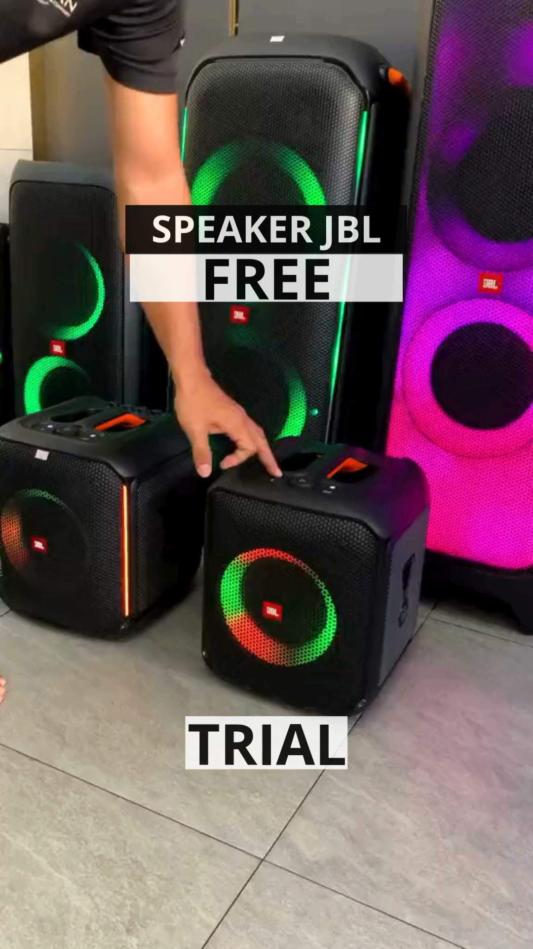 TAP TO SCREEN