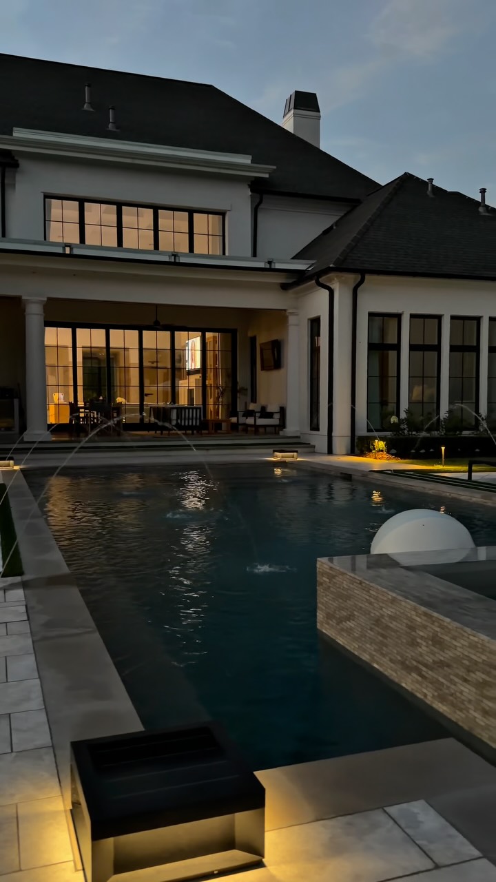 Haylen | Waterproof Led Wall Light | 31" / 80 Cm / 3 Colors + Remote Dimming| Outdoor Lighting | MOD LIGHTING