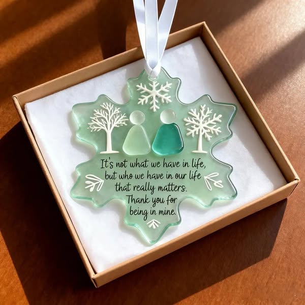Snowflake Sea Glass Friendship Ornament - Snowflake-Shaped / BUY 1