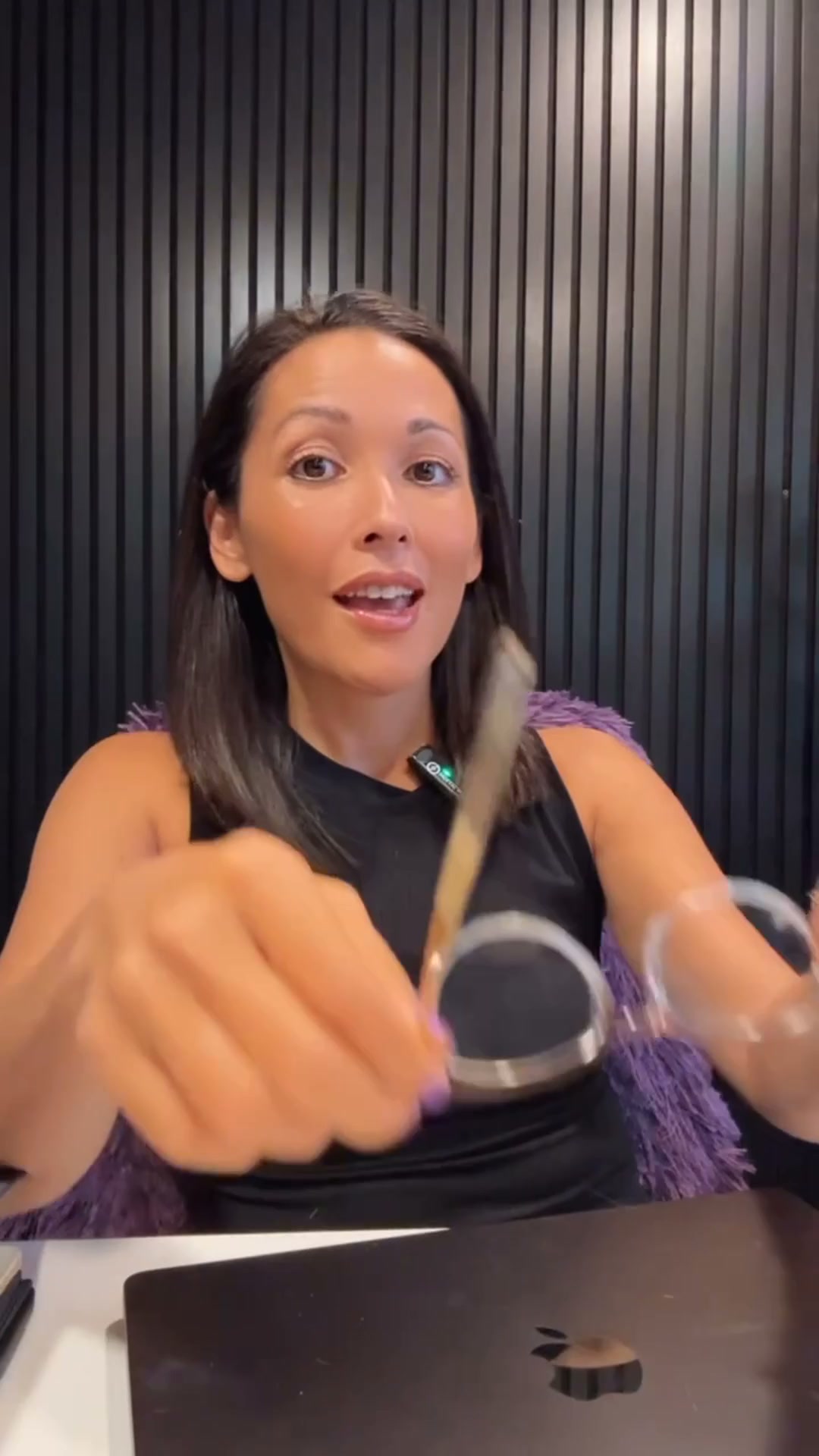 7 Days to Flat: The Hashimoto's Bloat Guide — $17