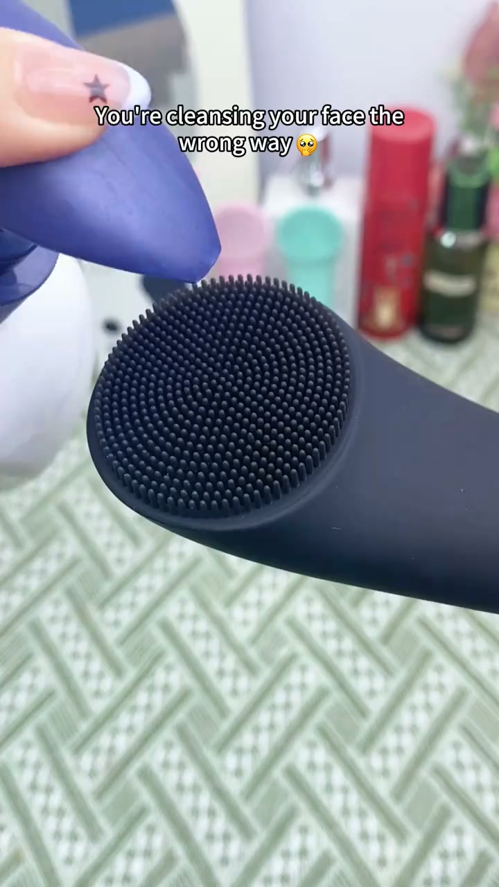 Still Washing Your Face With Your Hands?