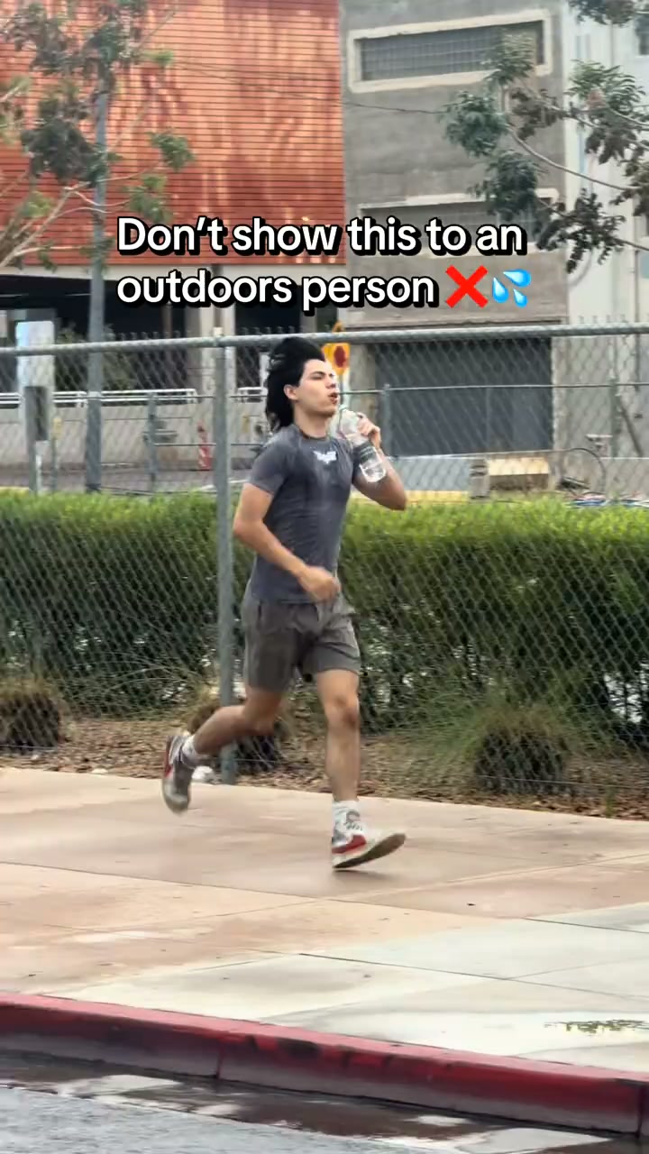 Level Up Your Run: Ultimate 2L Hydration Vest