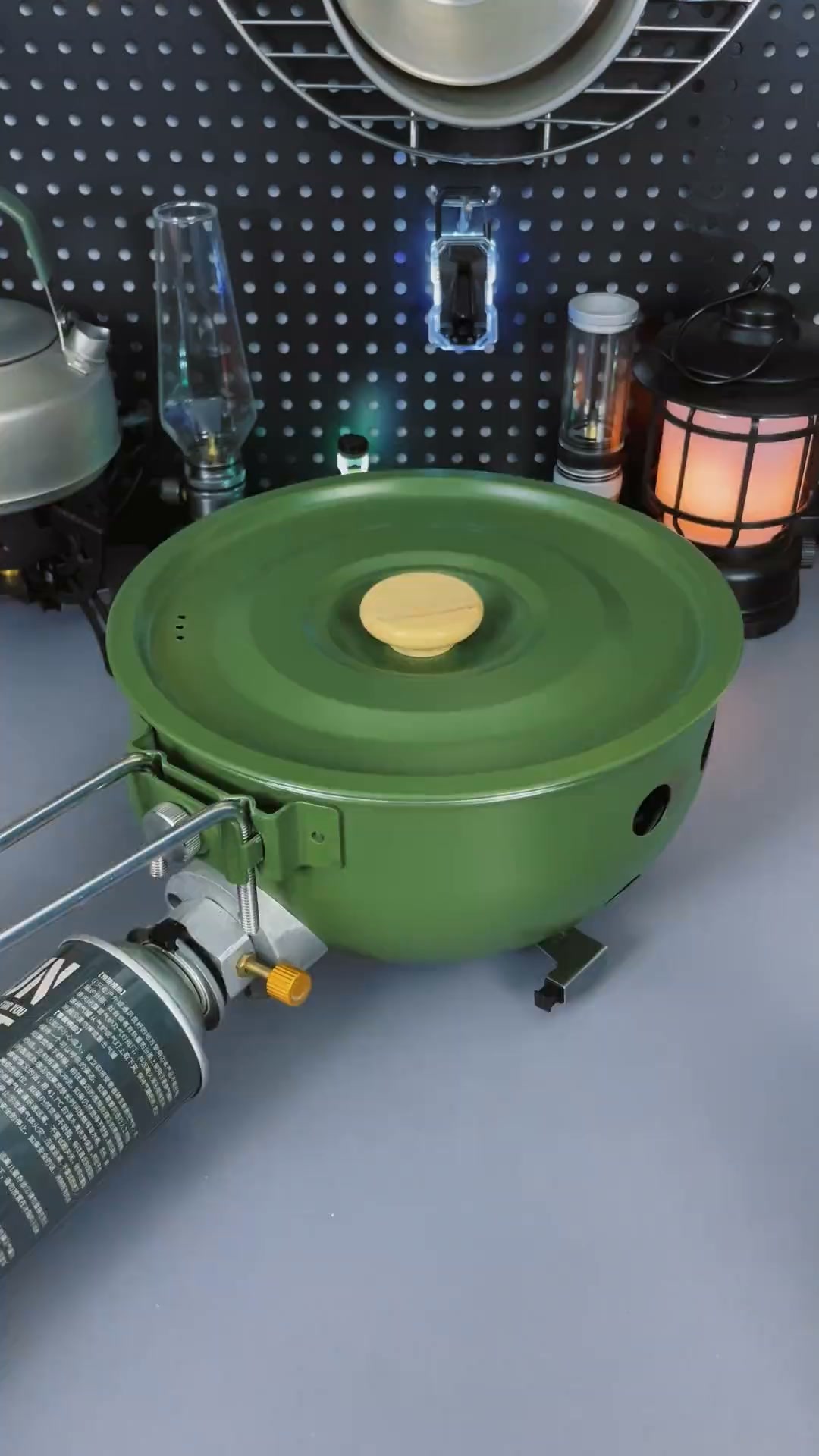 Portable Outdoor Cassette Stove with Integrated Pot