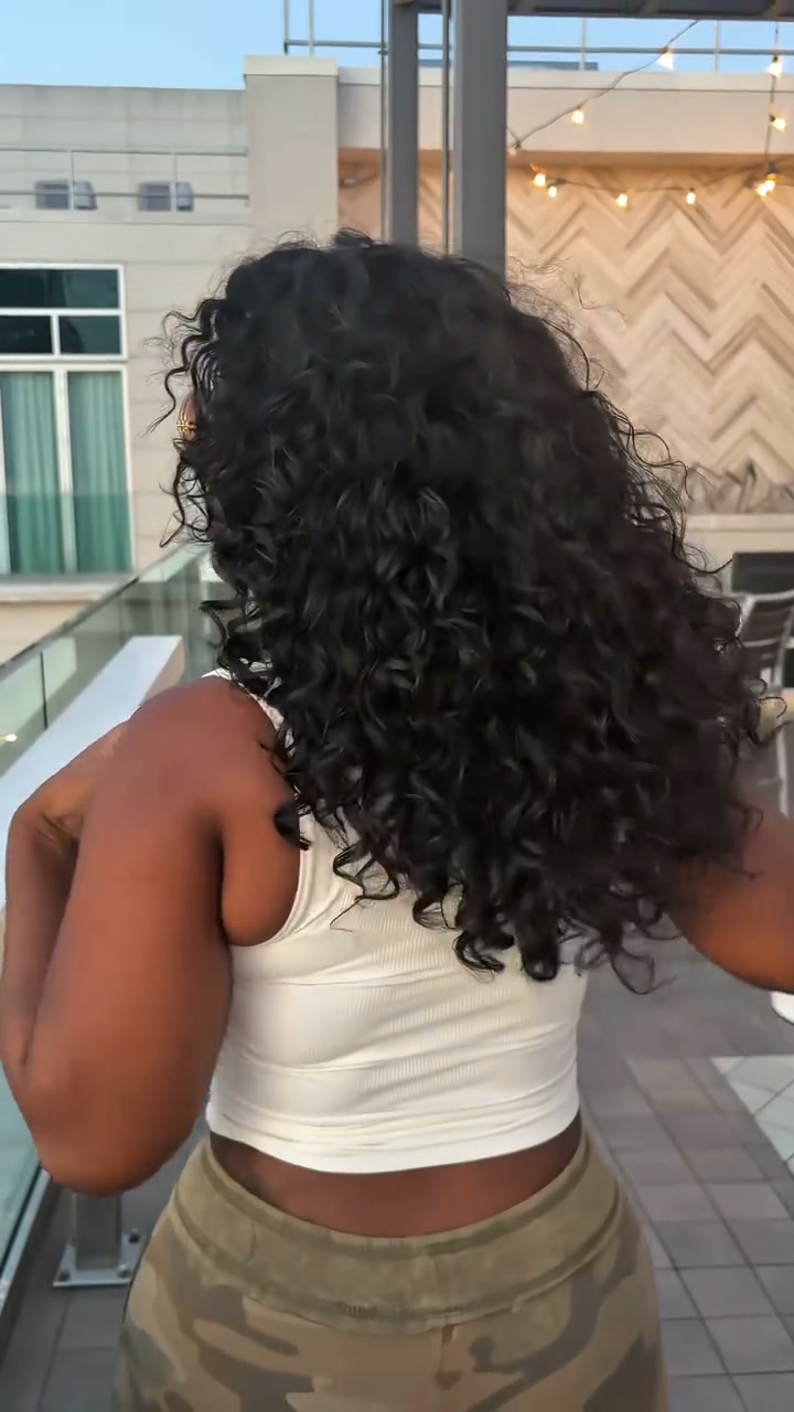 Anúncio de Curlymewig