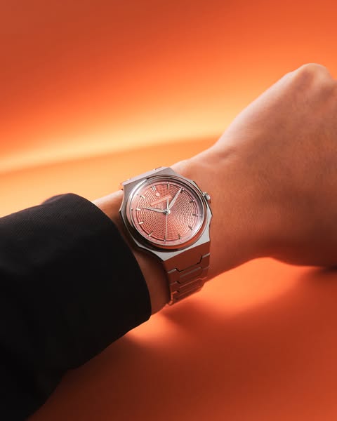 Crafted by hand. Customised Pequignet calibre.