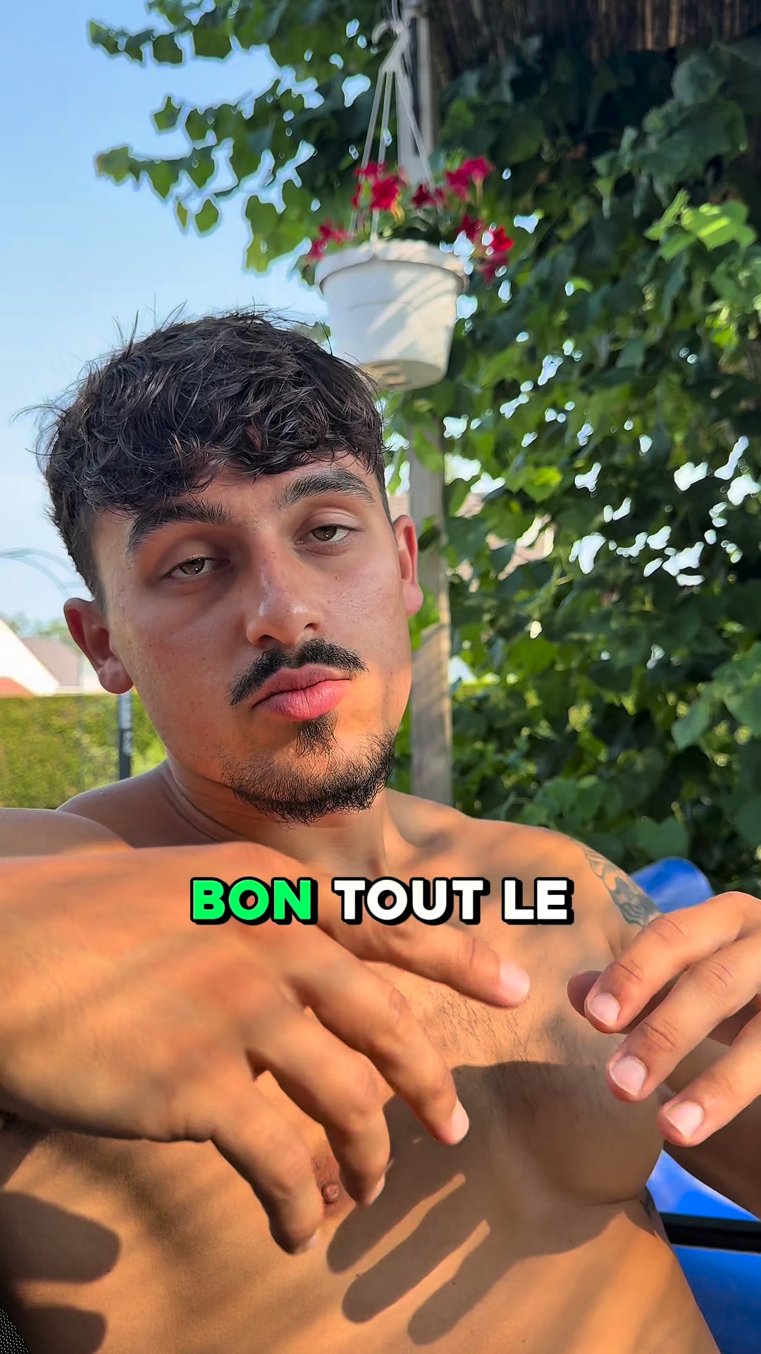 Transforme ton visage. Garde tes dents.