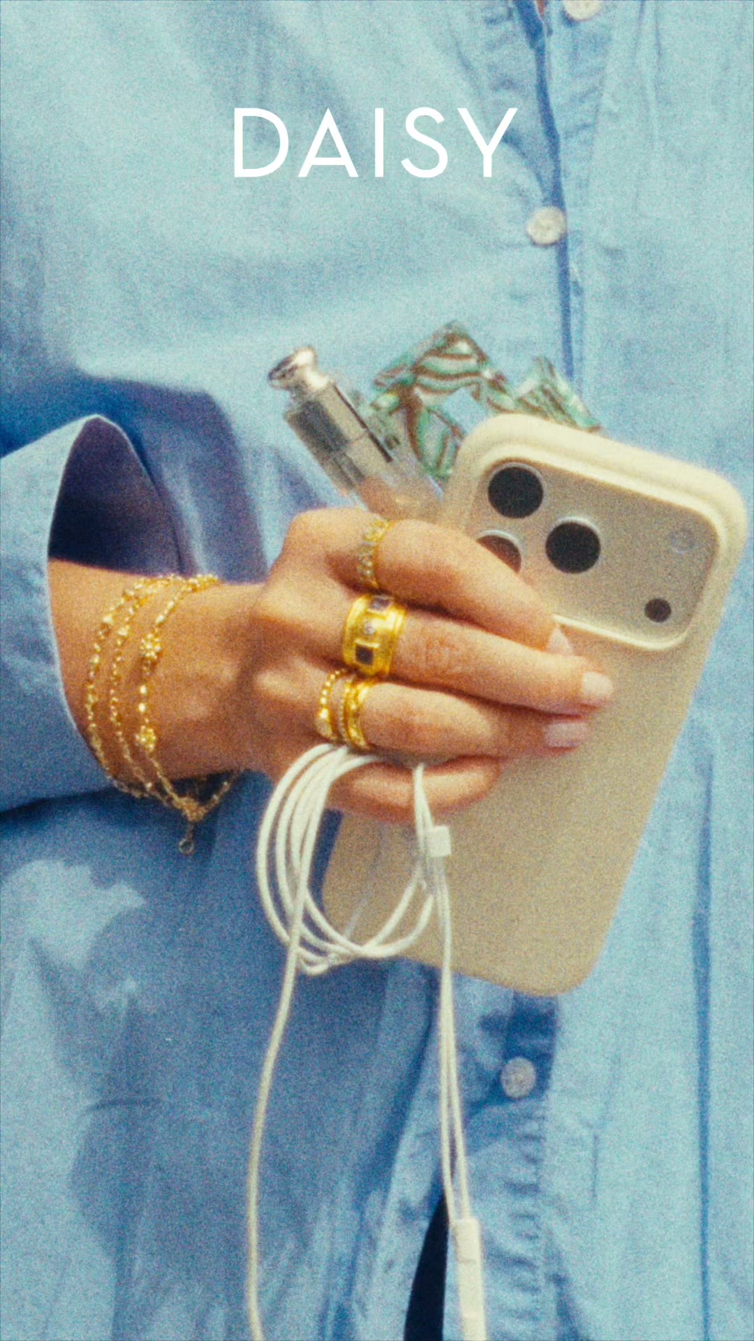 The gold girl grip