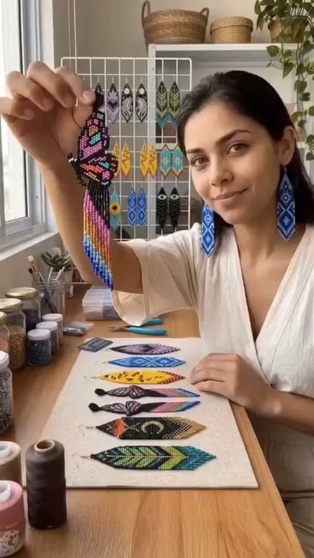 100 SEED BEAD EARRING PROJECTS TO CREATE
