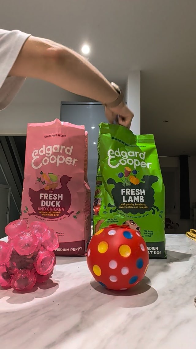 Anúncio de Edgard & Cooper