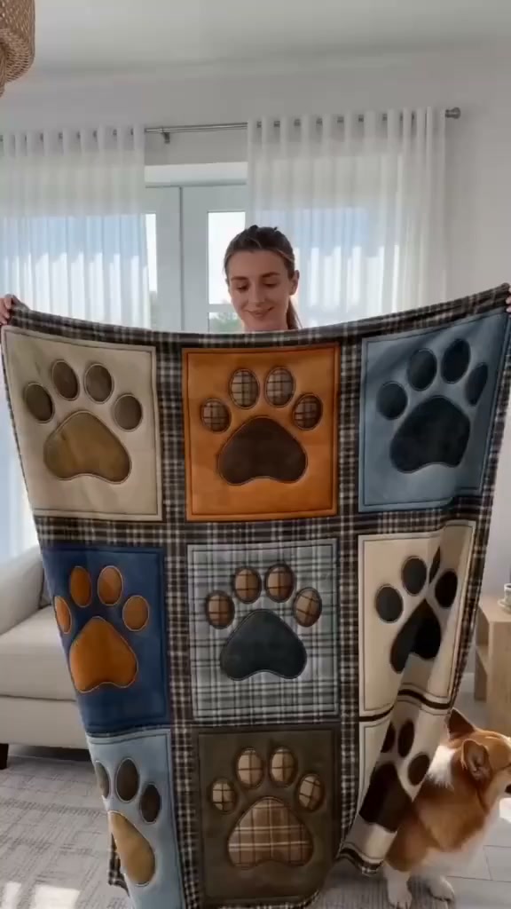 Cute Paw Print Soft Flannel Blanket