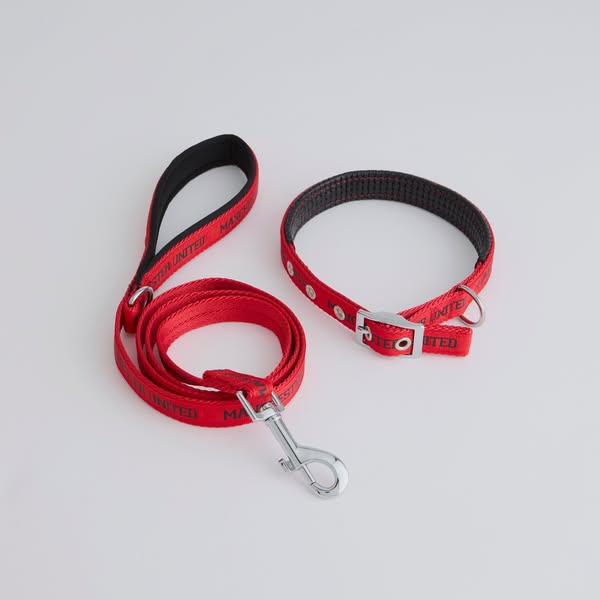 Manchester United Red Dog Lead & Collar