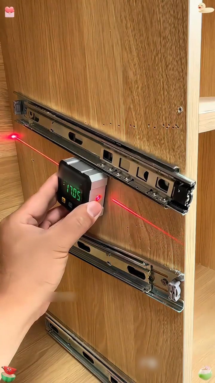 4-Side Magnetic Digital Angle Gauge with Laser