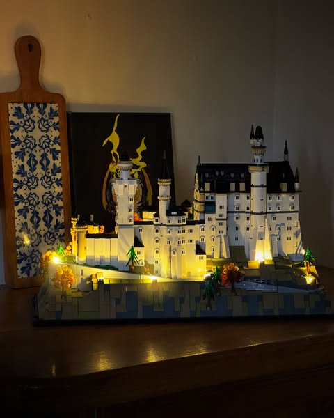 Bring the beauty of Bavaria’s most famous landmark to life