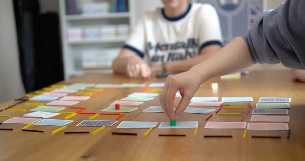 Od gracza do autora: Jak Karty Grabowskiego wyzwoliły kreatywność 9-letniego Michała cz. 2