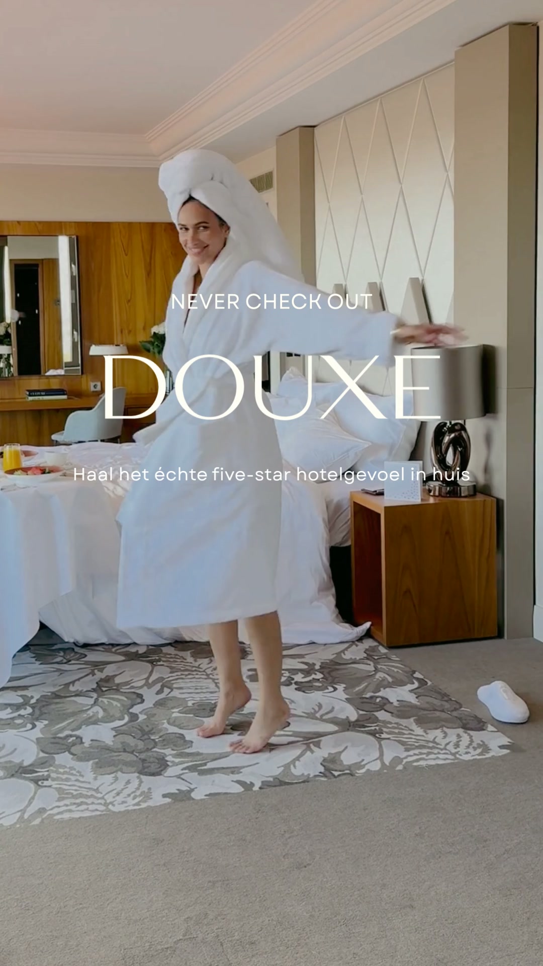 Anúncio de DOUXE Hotel Luxury