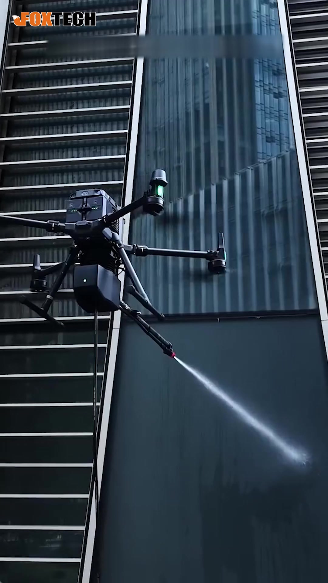 DJI M400 compatibile con AeroClean P3 (T50) Sistema di pulizia del drone legato