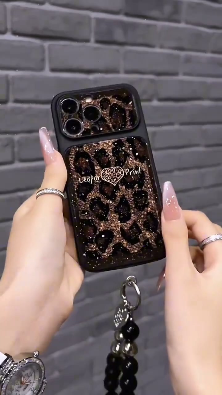 BASIC CASE? NOT HER.