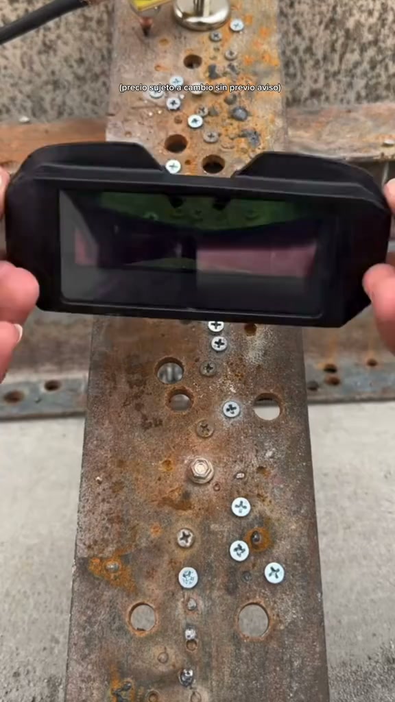 Solar Auto-Darkening Welding Glasses