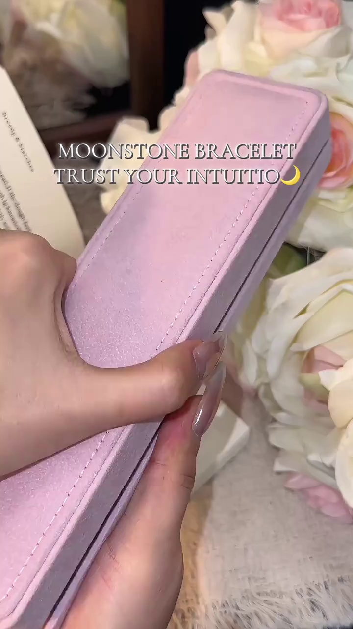 Anúncio de Moonbeamt