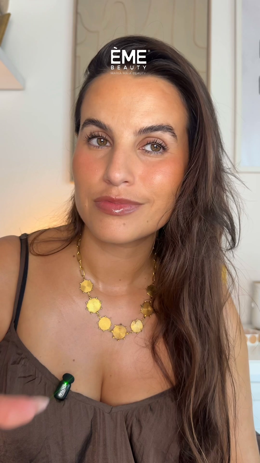 Anúncio de ÈME by Maria Maia Beauty