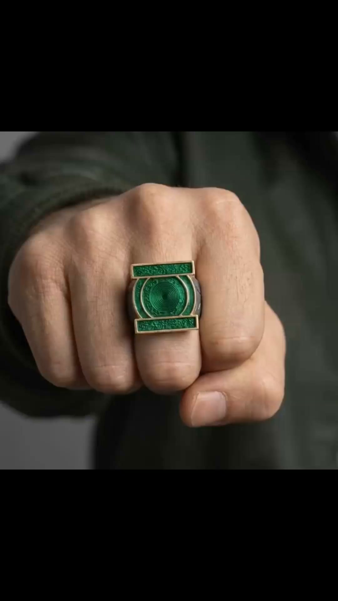Green Superhero Signet Ring – Adjustable Cosplay Power Ring