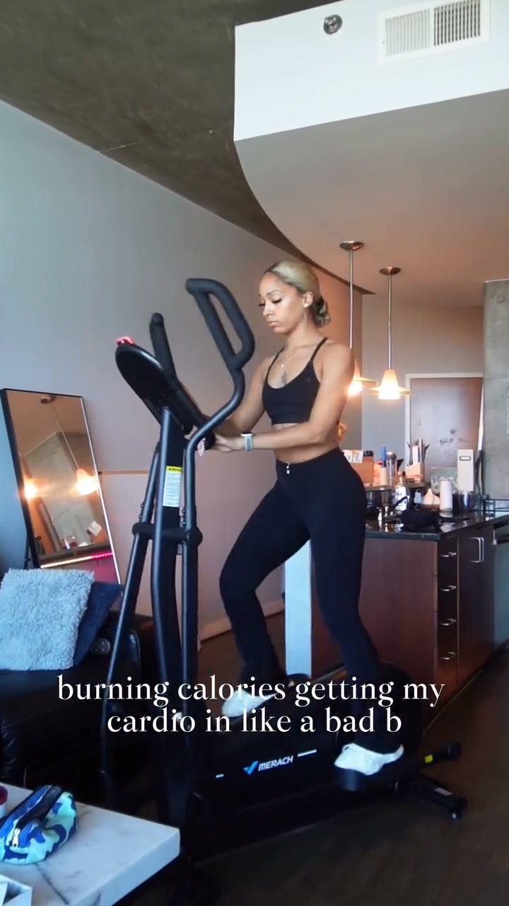 Merach E27 Self-Powered Elliptical Machine