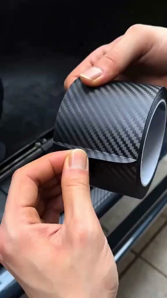 Pellicola protettiva per portiere auto – pellicola 3D effetto carbonio resistente a graffi e urti, con retro autoadesivo