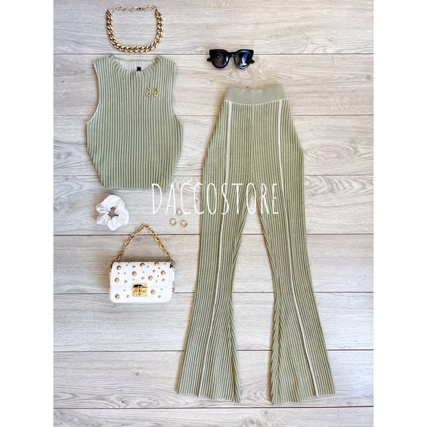 Conjunto Top e Calça boca de sino