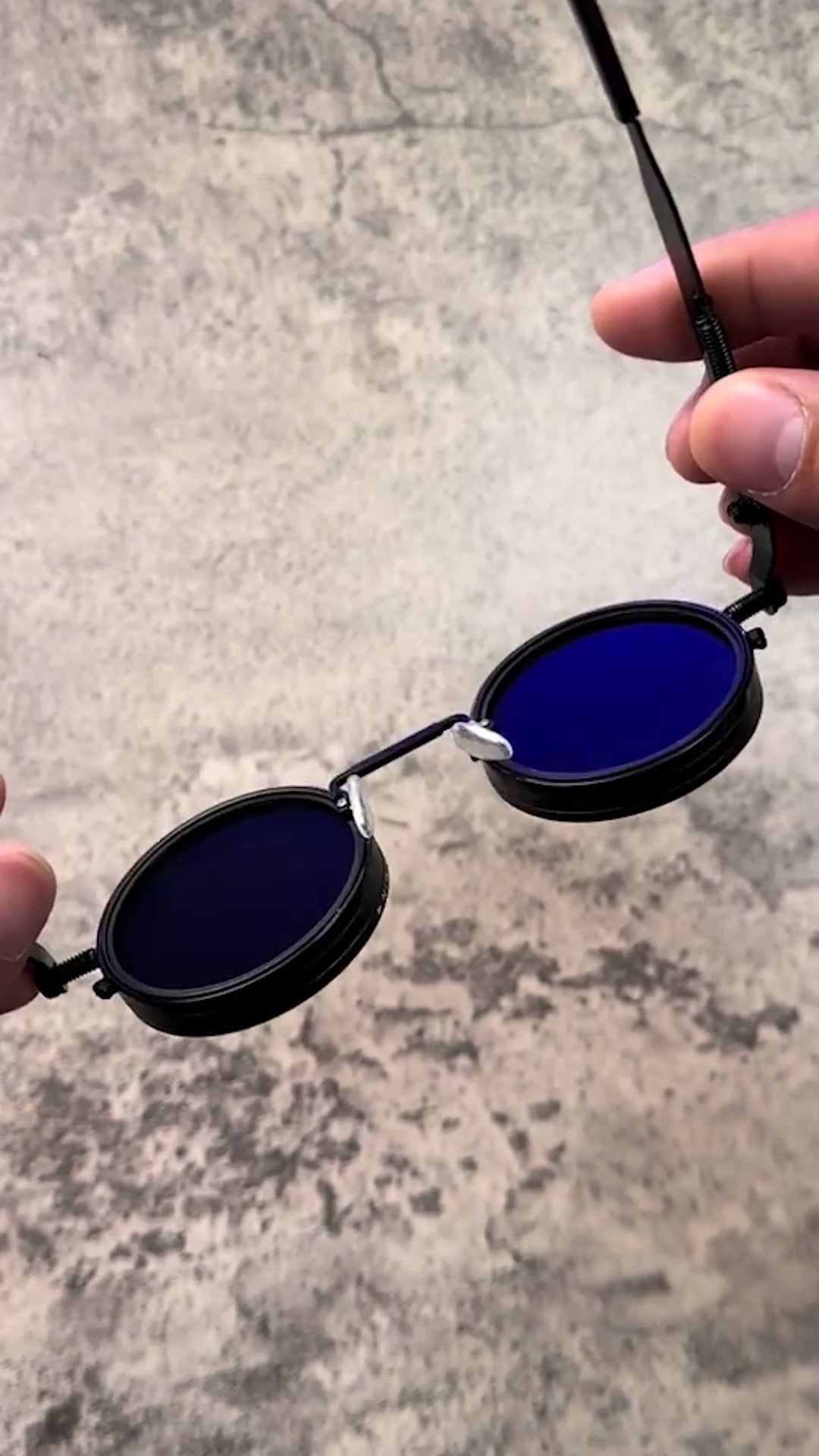 FlexVision™ | Adjustable Black Sunglasses