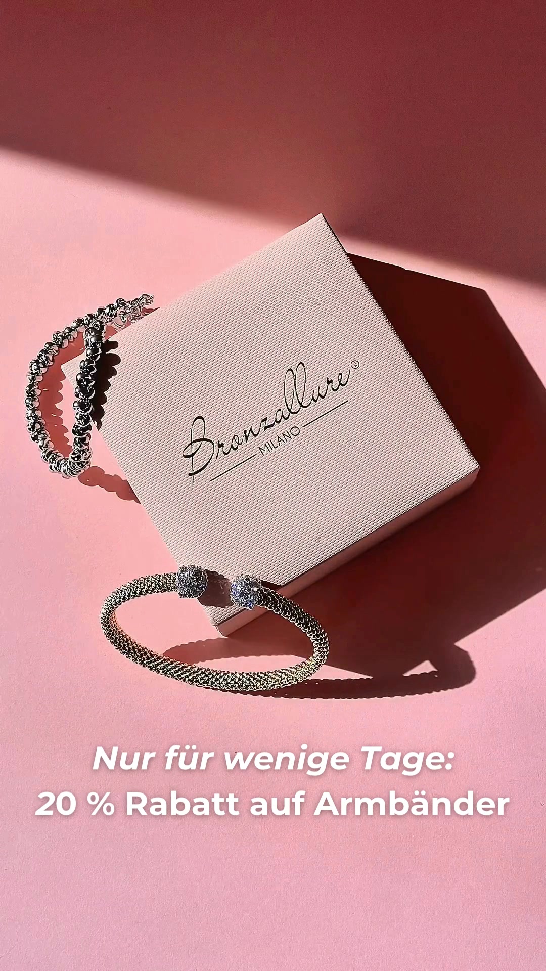 Armbänder im Angebot