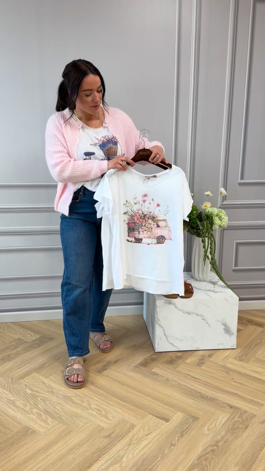 T-Shirt kun 124,5kr.