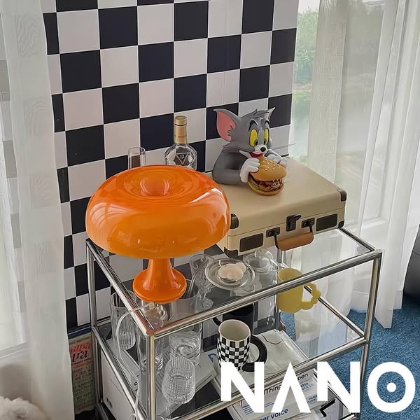 Mushroom Tischleuchte mit Verspieltem Retro Design