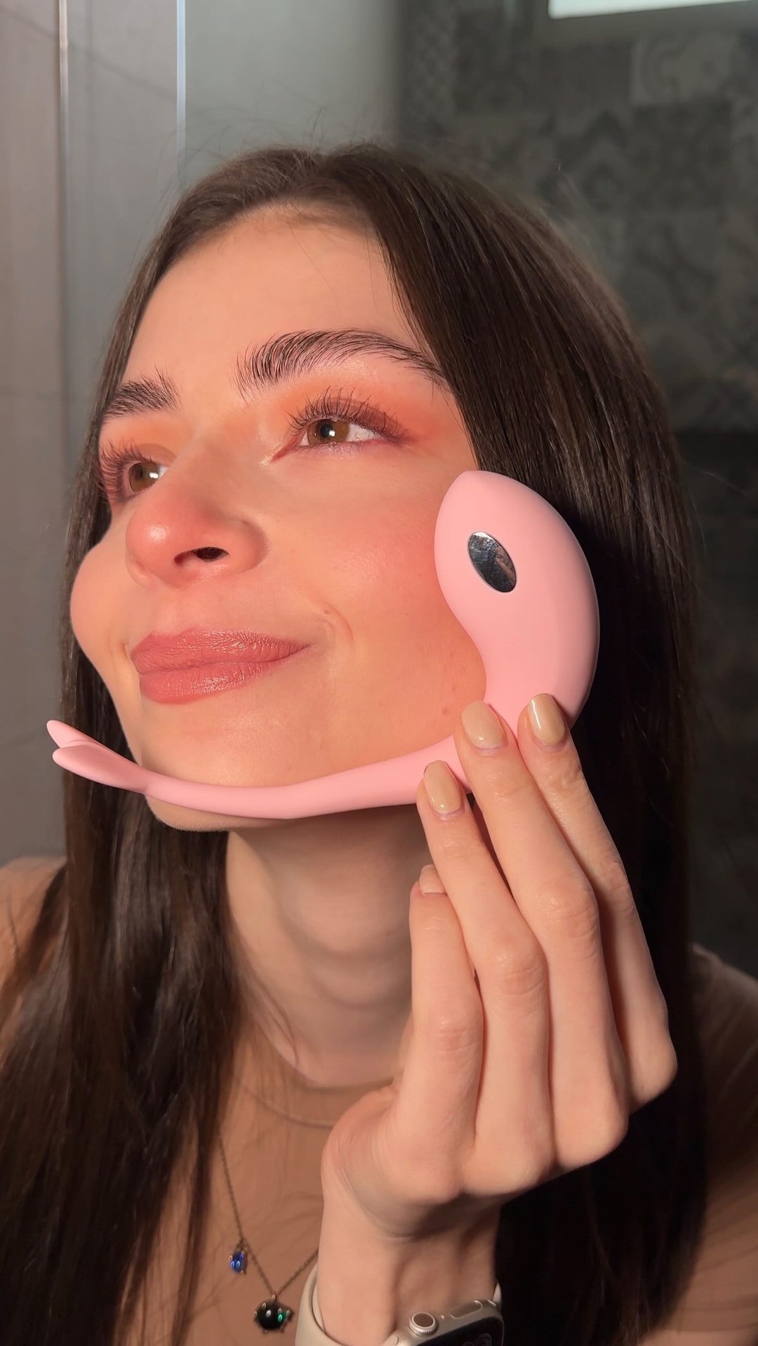 Anúncio de PinkyHat Official
