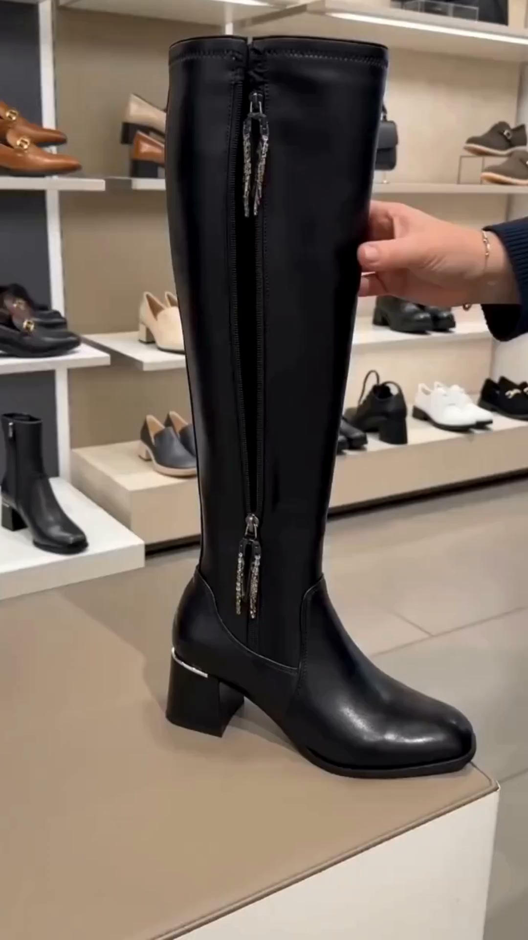 Ahora 54,95 € en vez de 69,90 €
