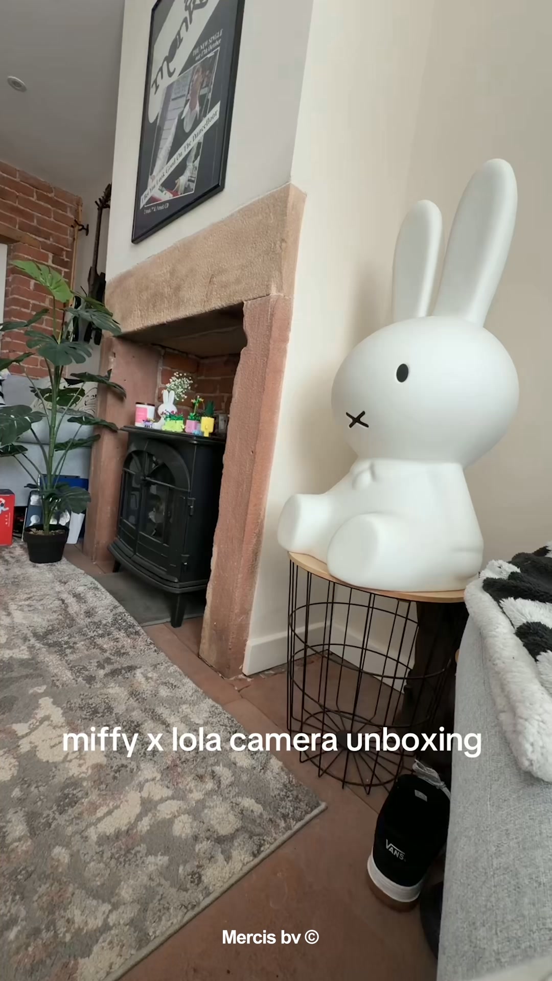 Lola & Miffy - Out Now!