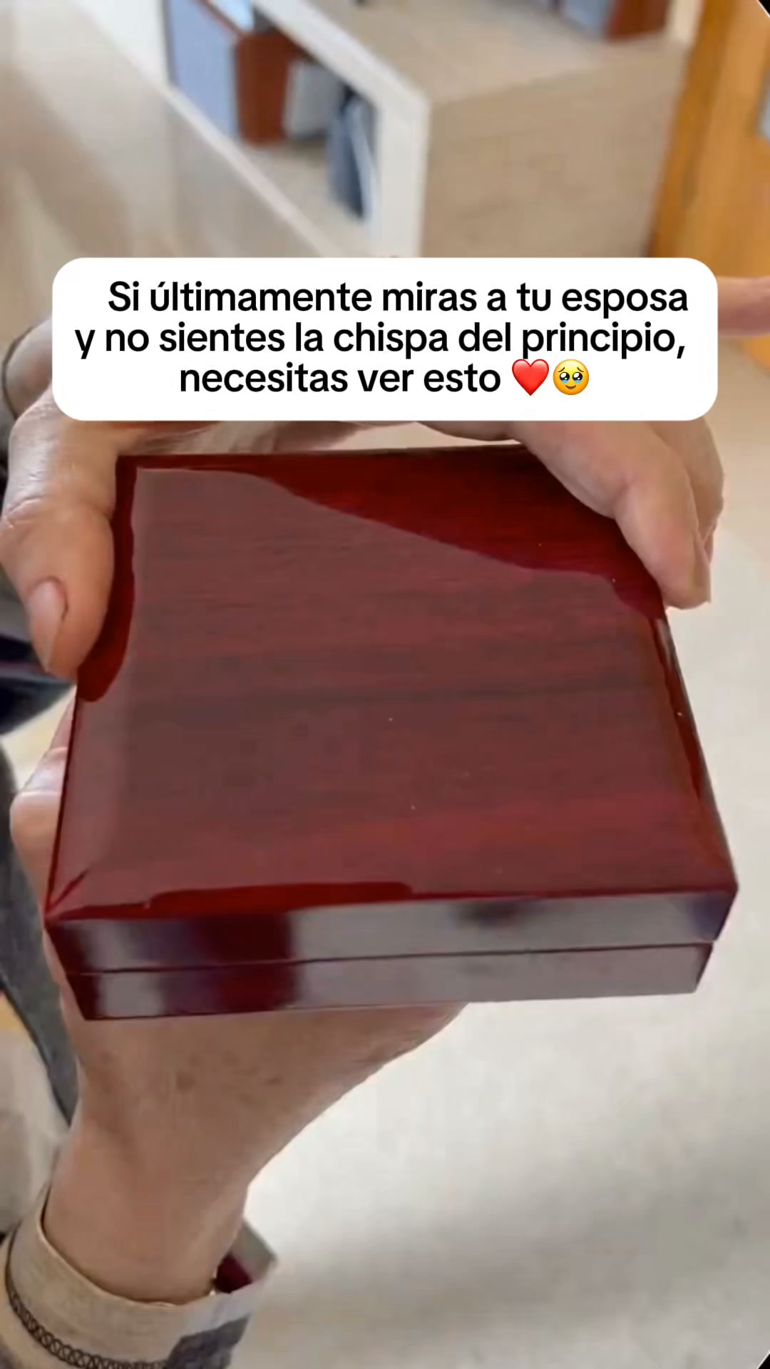 Demuestra que ella todavía lleva tu corazón
