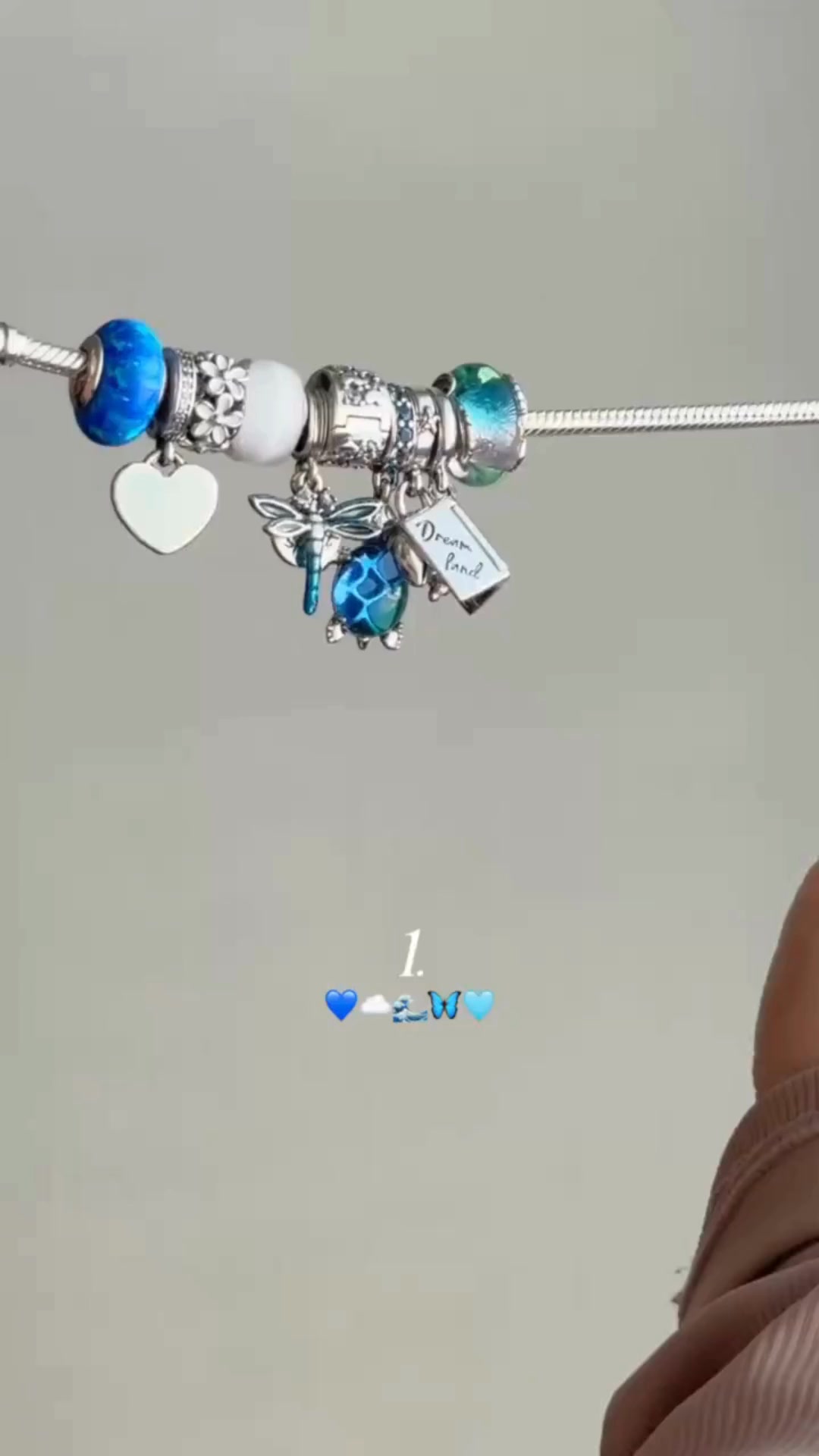 Över 10 000 smycken