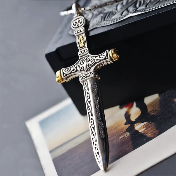 S925 Silber Handgefertigter Kreuz Schwert Anhänger Für Männer -Ravenna