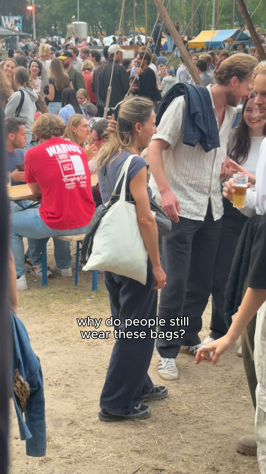 Crossbody. Refined.