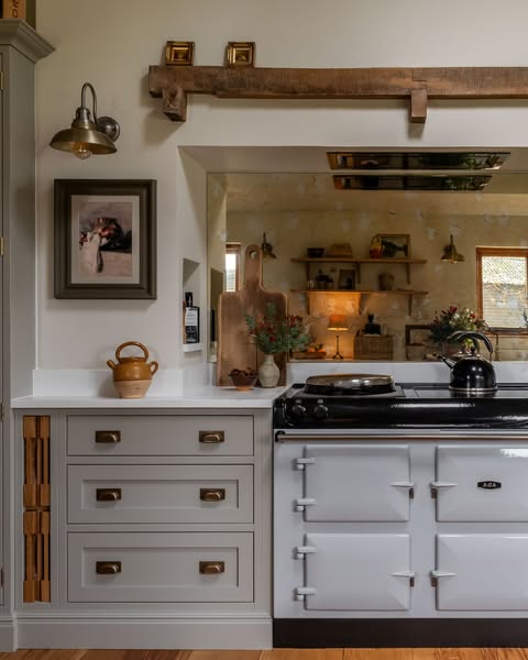 Barn Conversion Kitchen with Boot Room | Shaker Design in a 17th Century Barn