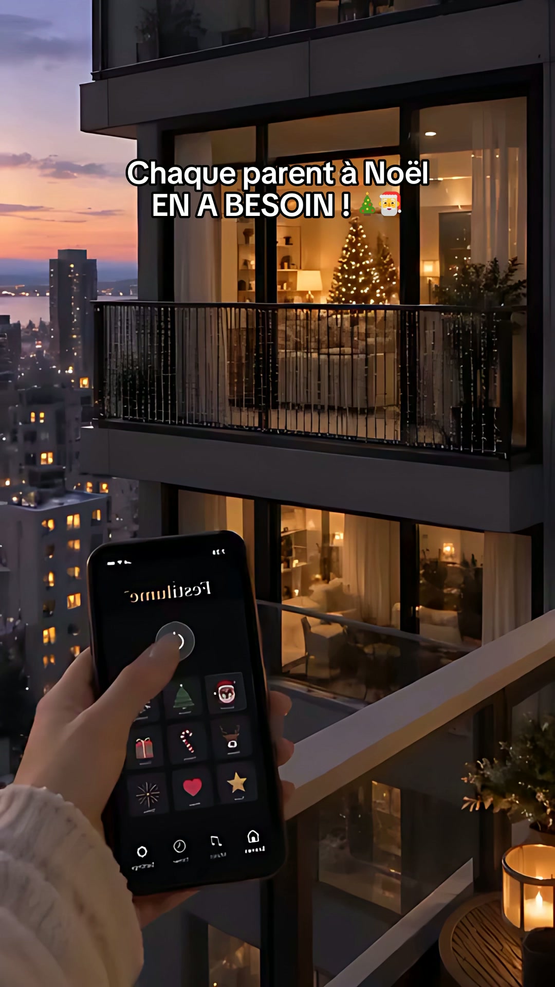 Le Père Noël et un petit train rouge qui traversent votre balcon ce Noël.