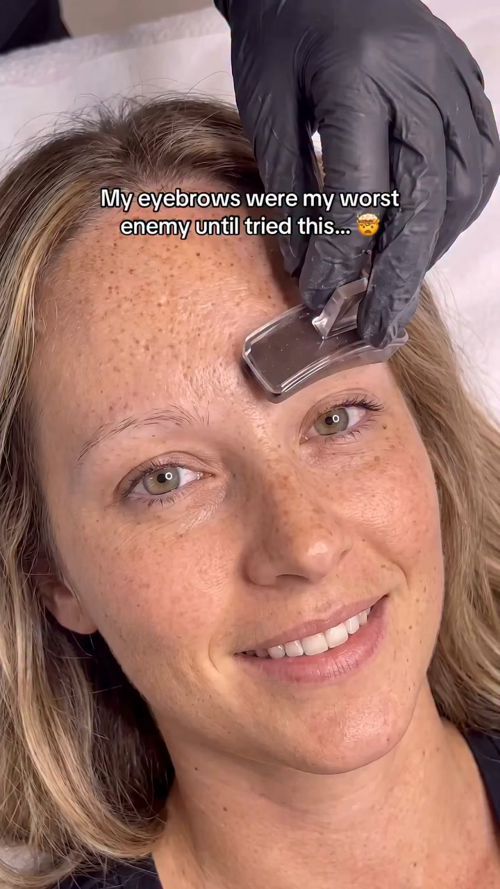 Greyarea's 5-Second Brow Hack