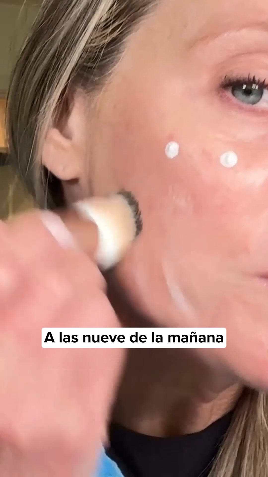A las 3 de la tarde, sigues siendo tú