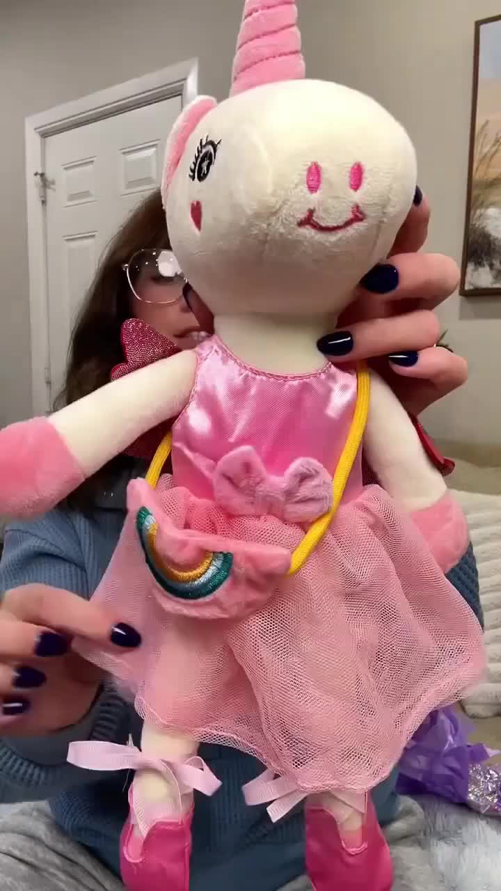 Magisches Einhorn-Kuscheltier für kleine Träumer