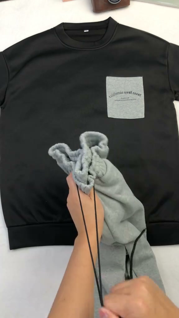 Men’s Crewneck Sweatshirt & Jogger Set